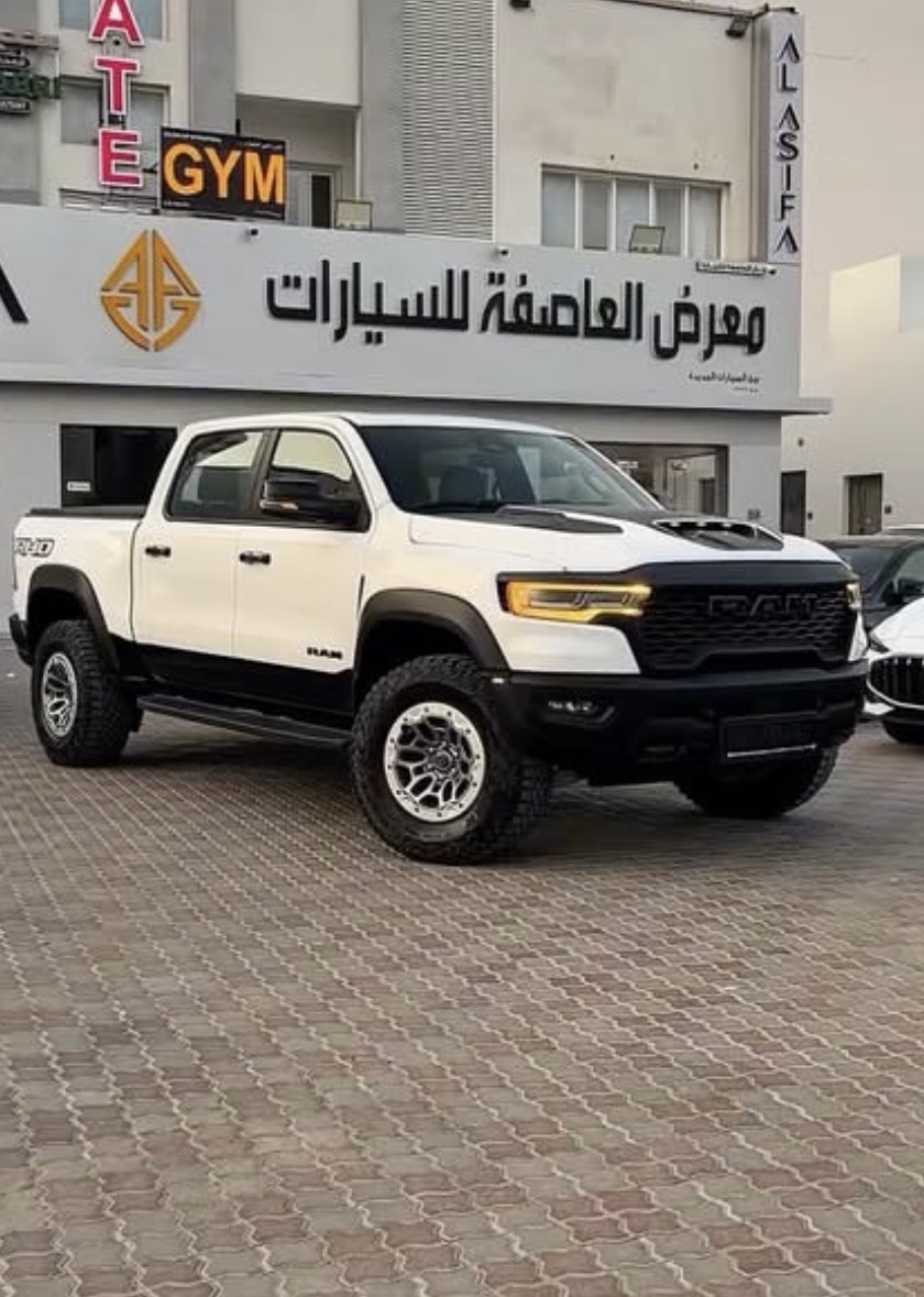 رام 1500 RHO جديدة للبيع في عُمان